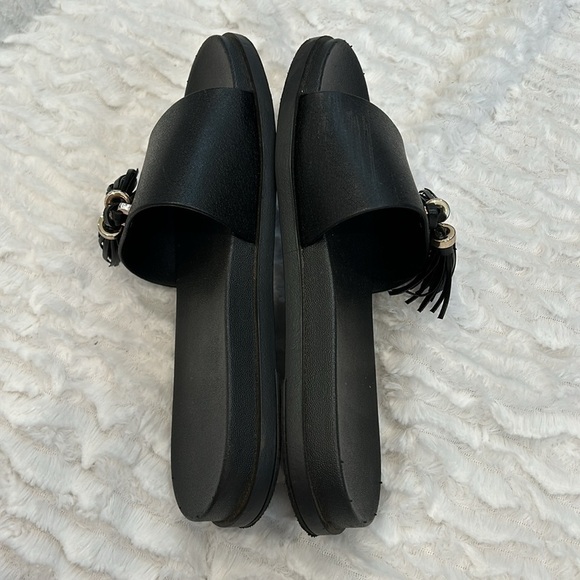 Tassel faux leather slip on slides women’s size 7 classic black summer sandals - Picture 4 of 9